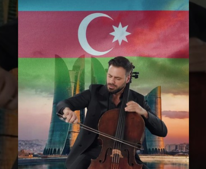 İfaçı mahnını Azərbaycan bayrağı fonunda "Musiqi dünyanı birləşdirir" layihəsi çərçivəsində təqdim edib. Paylaşım böyük marağa səbəb olub.